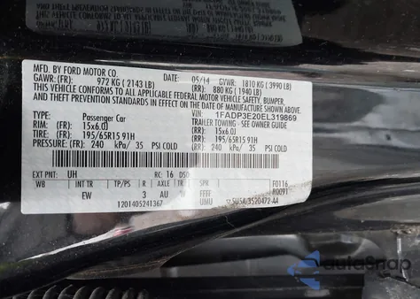 2014 Ford Focus S из США, поврежденный, VIN 1FADP3E20EL319869